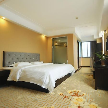 Guilin Zelin Hotel Bagian luar foto