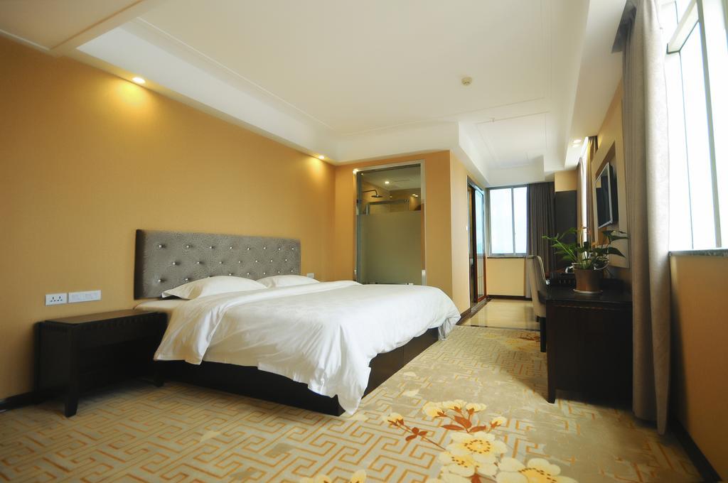 Guilin Zelin Hotel Bagian luar foto